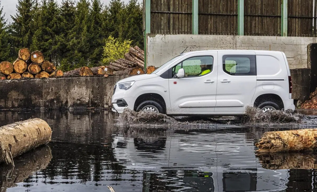 Opel Combo-e (2021-23) (2)
