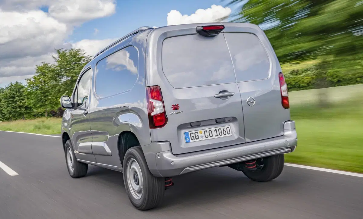 Opel Combo-e (2021-23) (4)