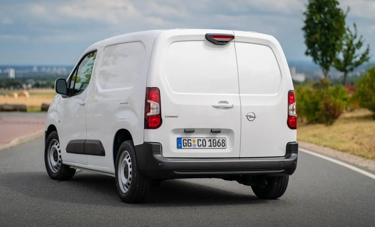 Opel Combo-e (2021-23) (5)