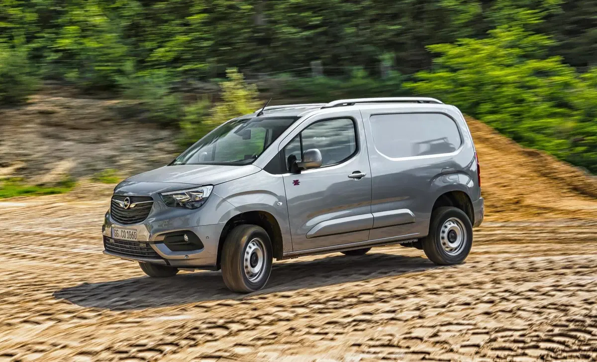 Opel Combo-e (2021-23) (7)