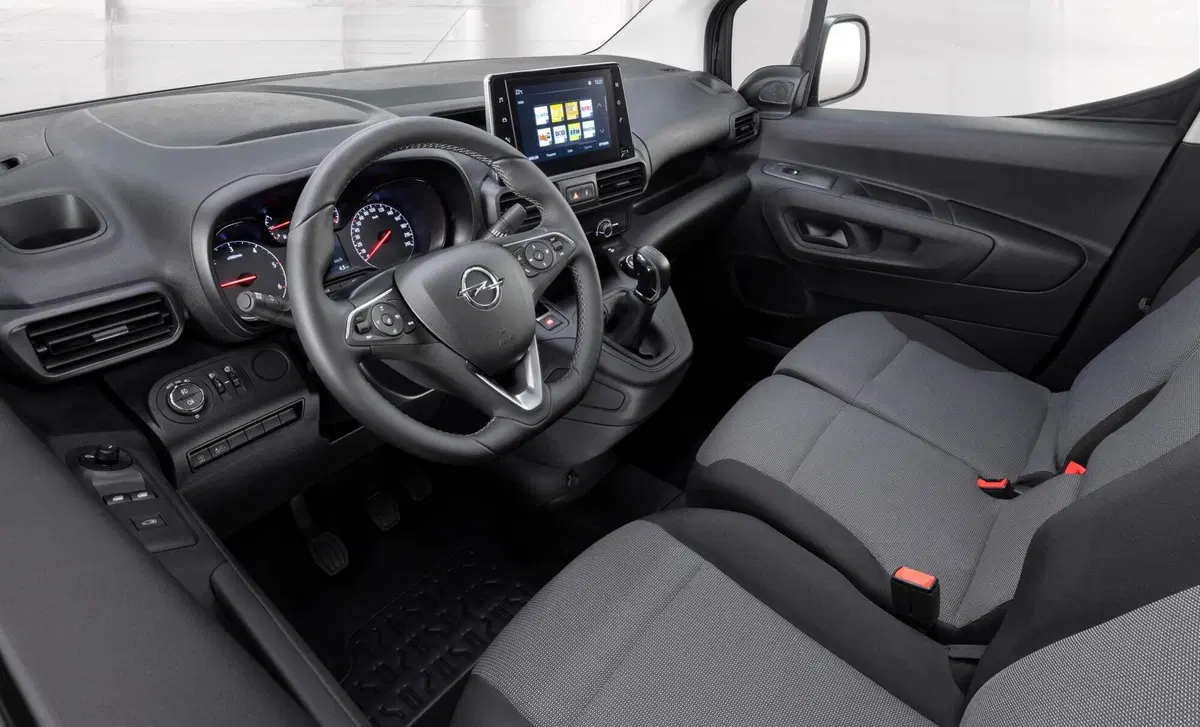 Opel Combo-e (2021-23) (11)