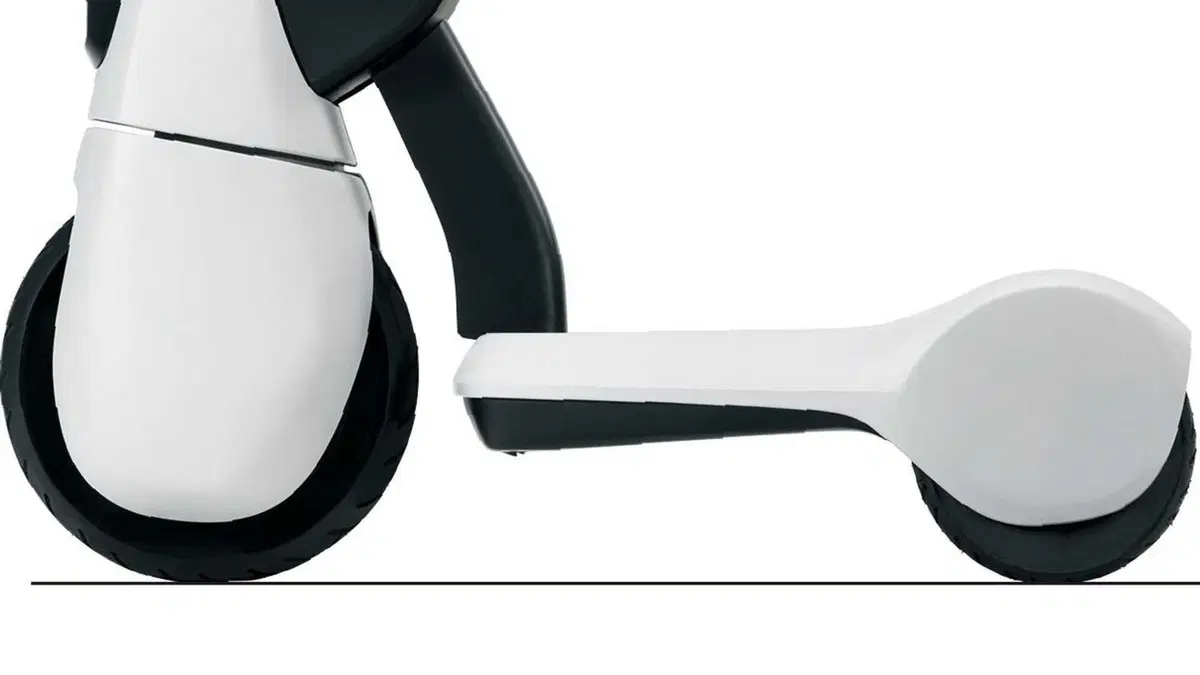 In Giappone Toyota viaggia su tre ruote: ecco C+walk T (6)