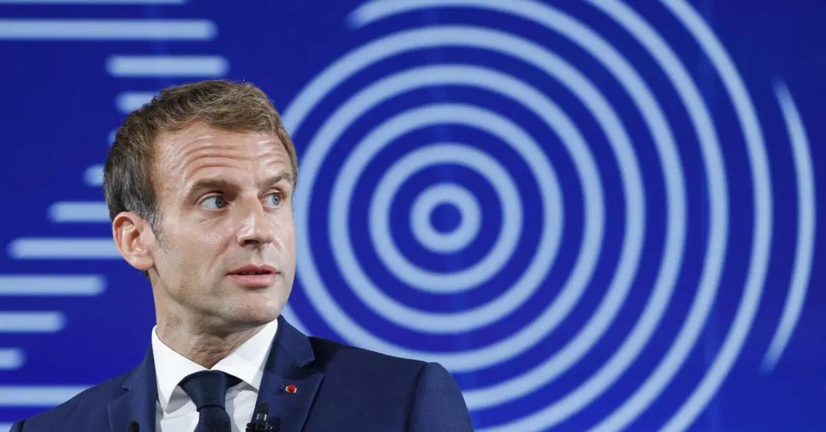 France 30, la campagna ambientalista di Macron per le auto elettriche che non piace a Greenpeace