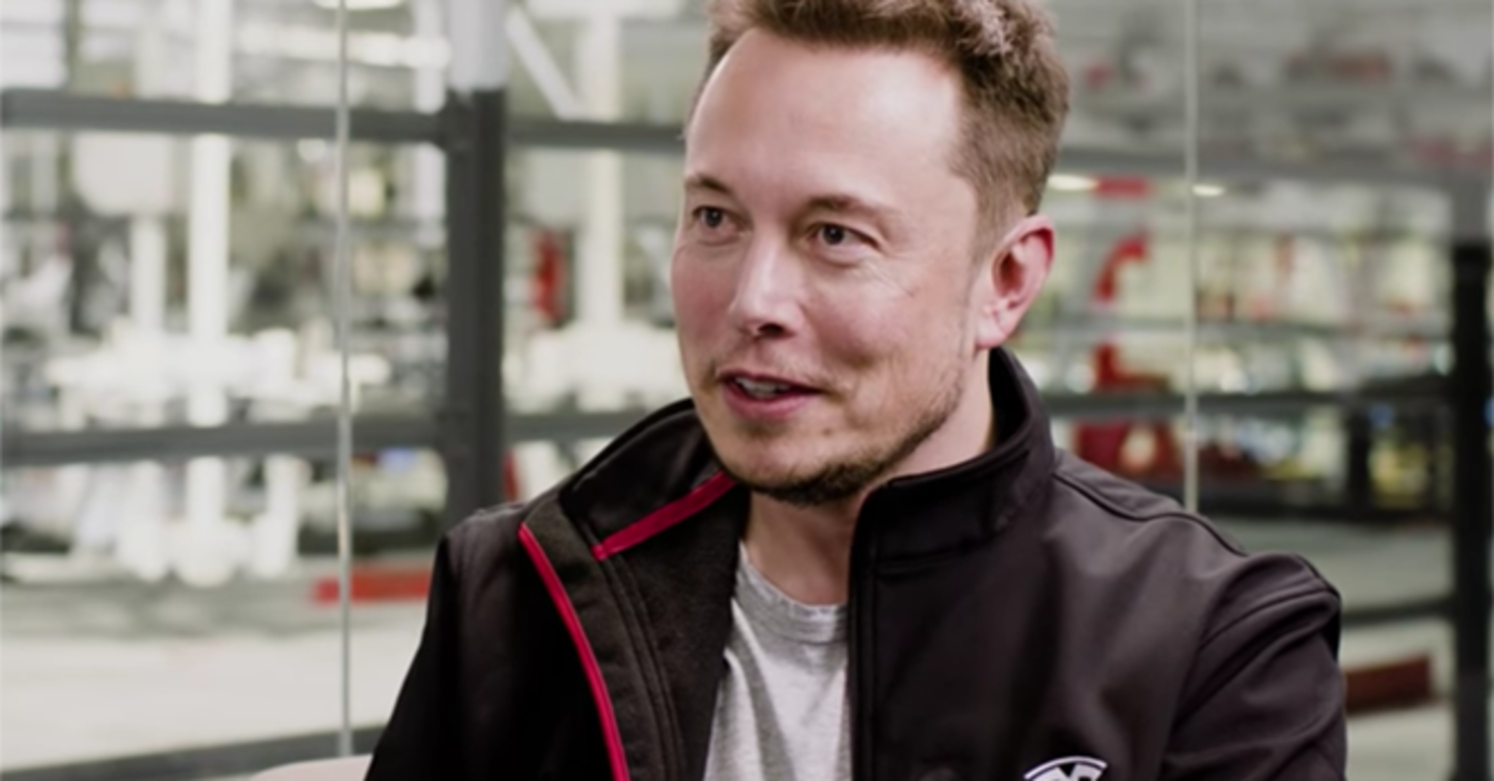 La profezia di Musk: &laquo;Ancora 40 anni per sole auto elettriche&raquo;