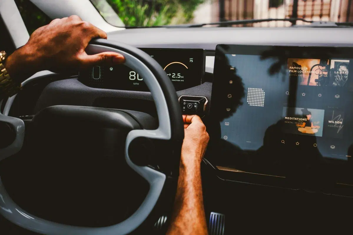 IndiEV, Nuova startup automotive californiana: ecco la ONE (auto elettrica) (6)