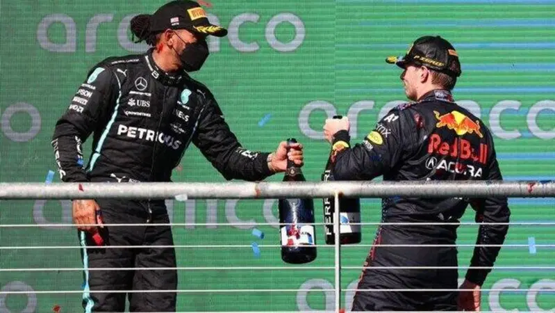 F1, Hamilton: "Complimenti a Verstappen"