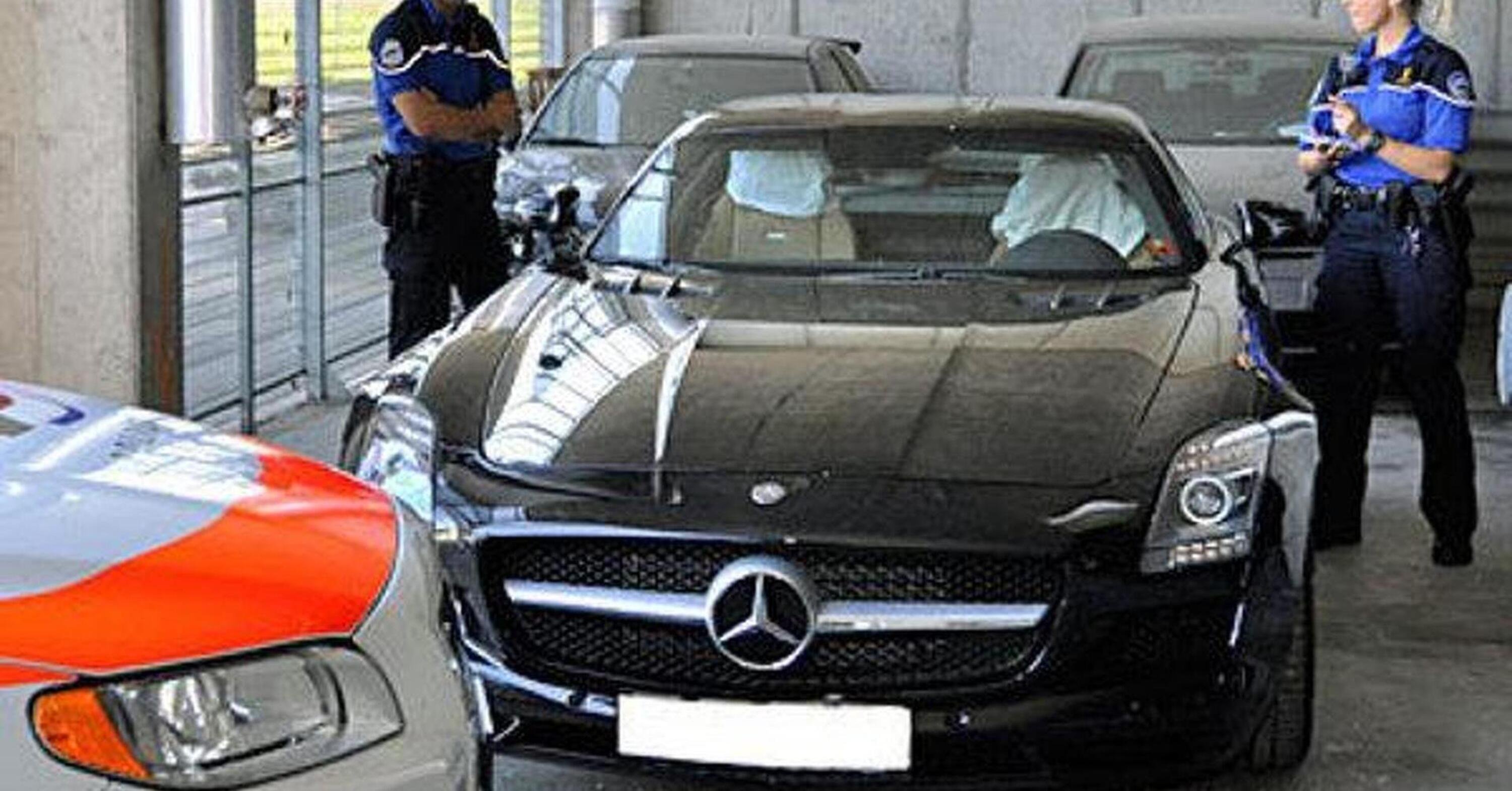 A 300 km/h su una Mercedes SLS AMG in Svizzera: conducente rischia una multa da 800.000 euro