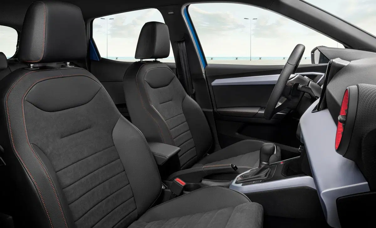 SEAT Arona 1.6 TDI 115 CV Style (37)