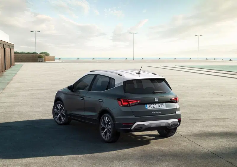 SEAT Arona (2017-->>) (30)