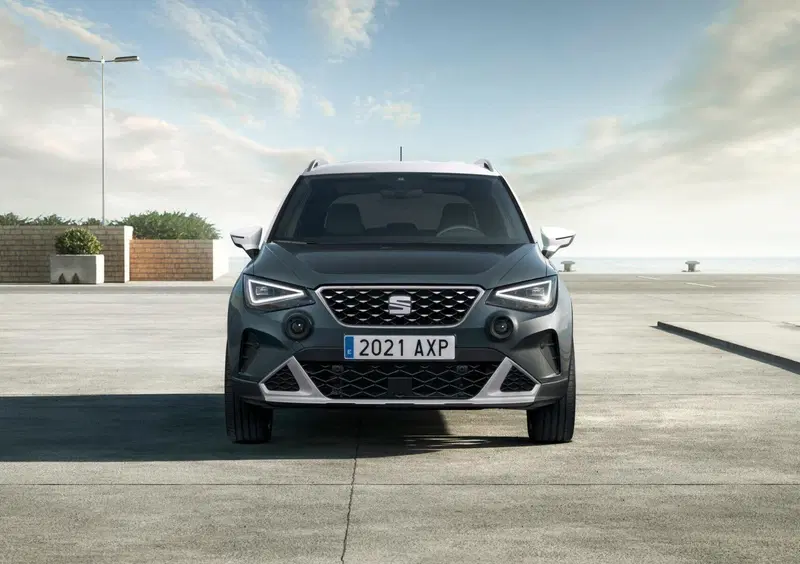 SEAT Arona (2017-->>) (32)