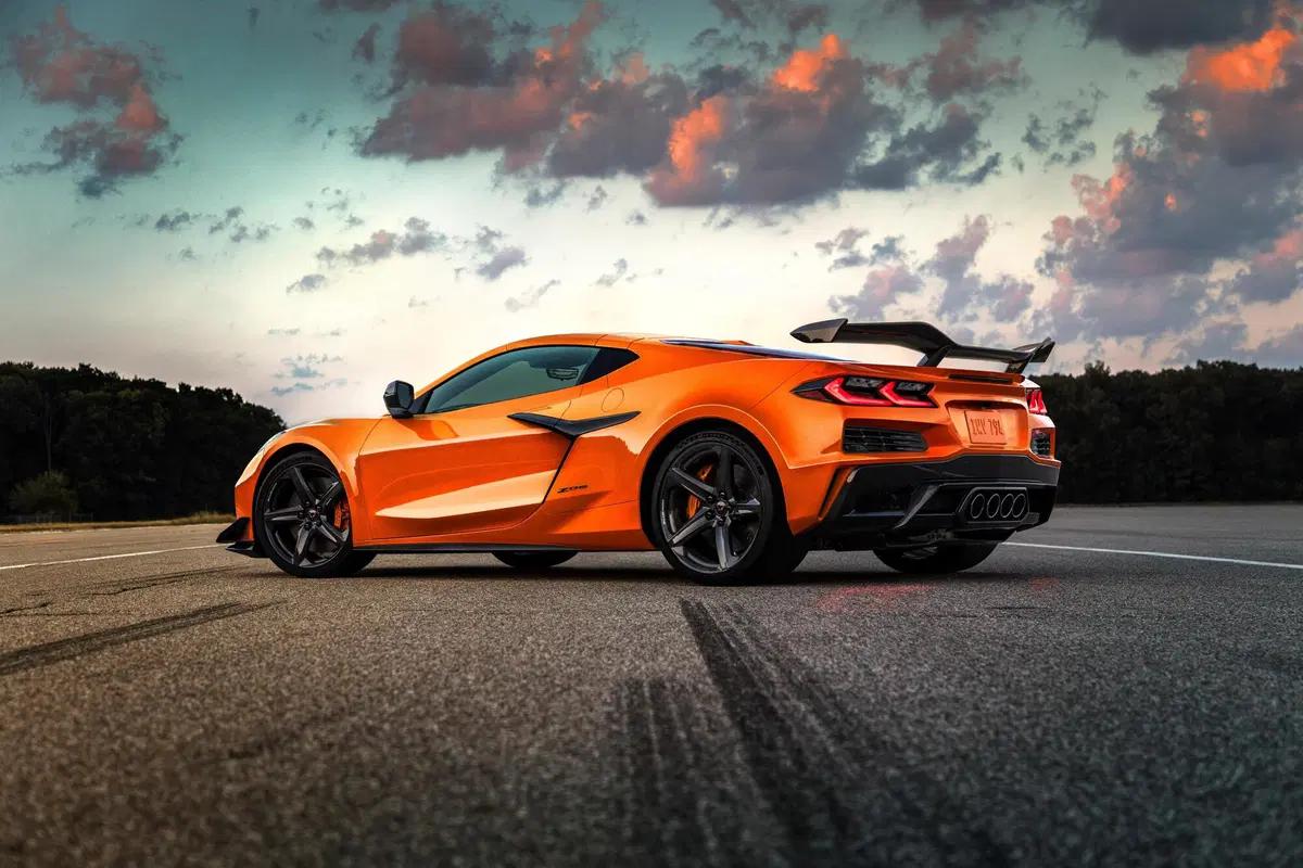 Corvette Z06, la nuova generazione fa rimpiangere la 458 Italia? (3)