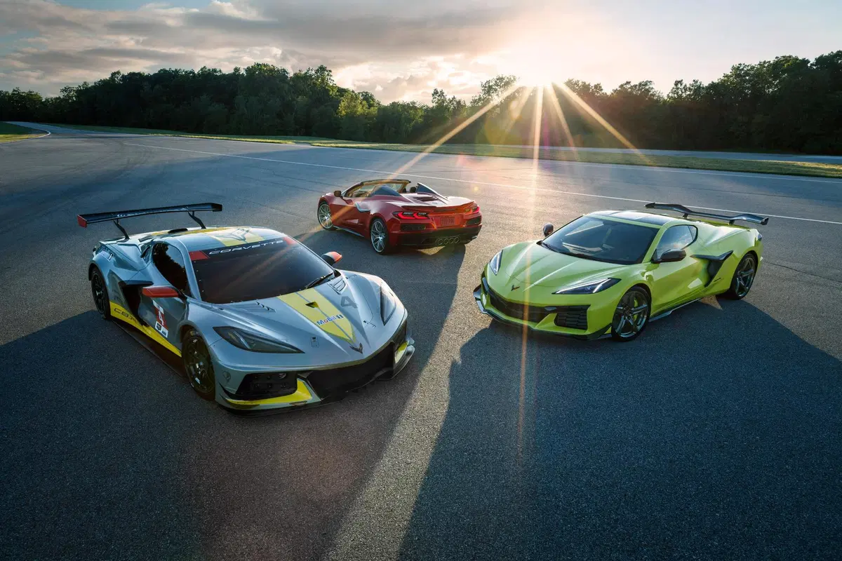Corvette Z06, la nuova generazione fa rimpiangere la 458 Italia? (7)