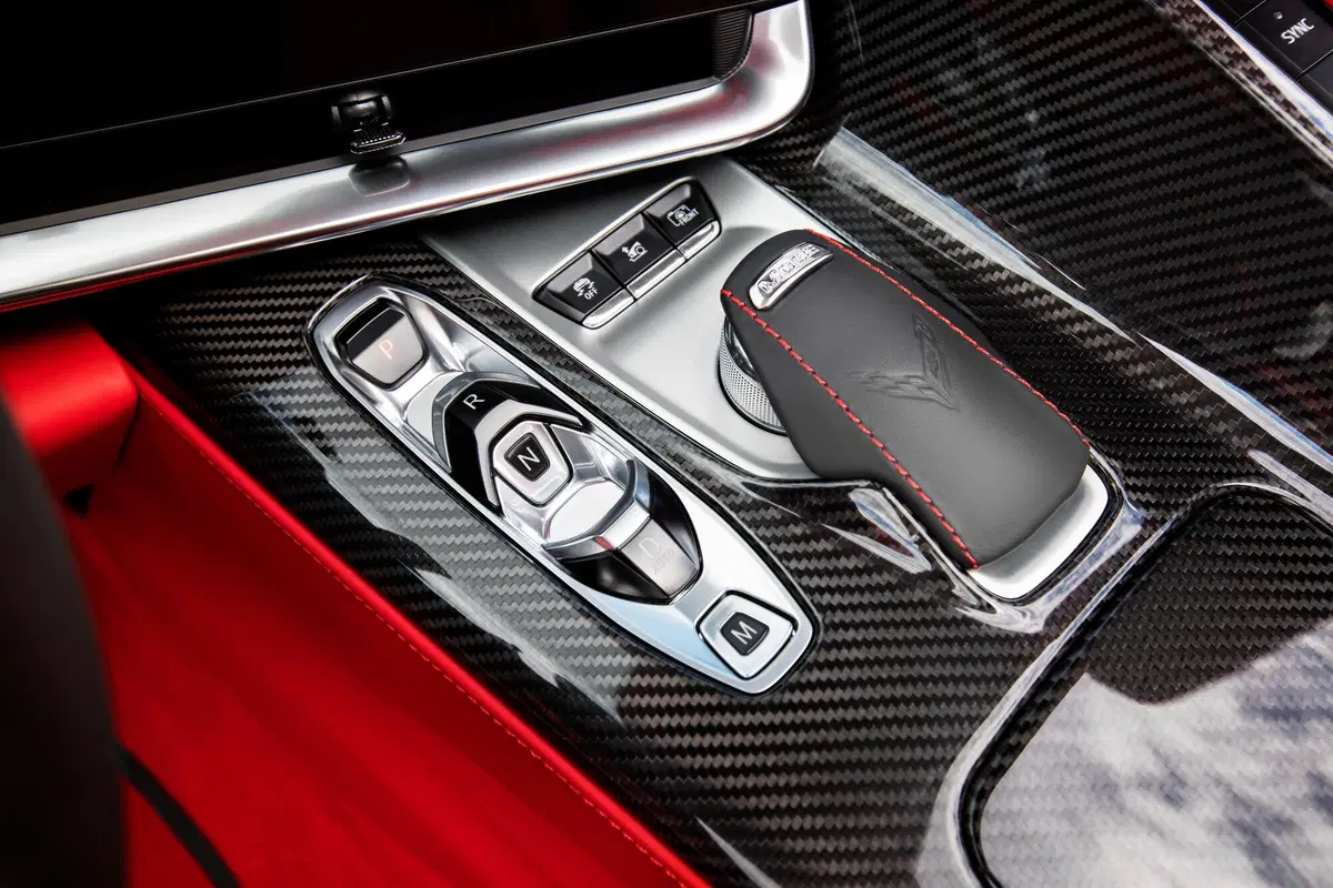 Corvette Z06, la nuova generazione fa rimpiangere la 458 Italia? (14)