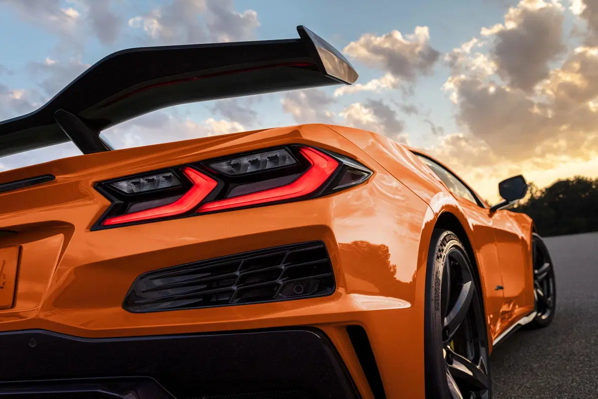Corvette Z06, la nuova generazione fa rimpiangere la 458 Italia? (16)