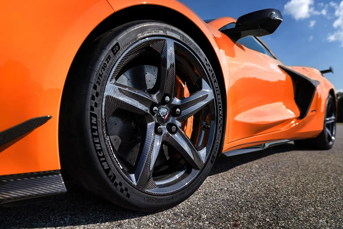 Corvette Z06, la nuova generazione fa rimpiangere la 458 Italia? (17)