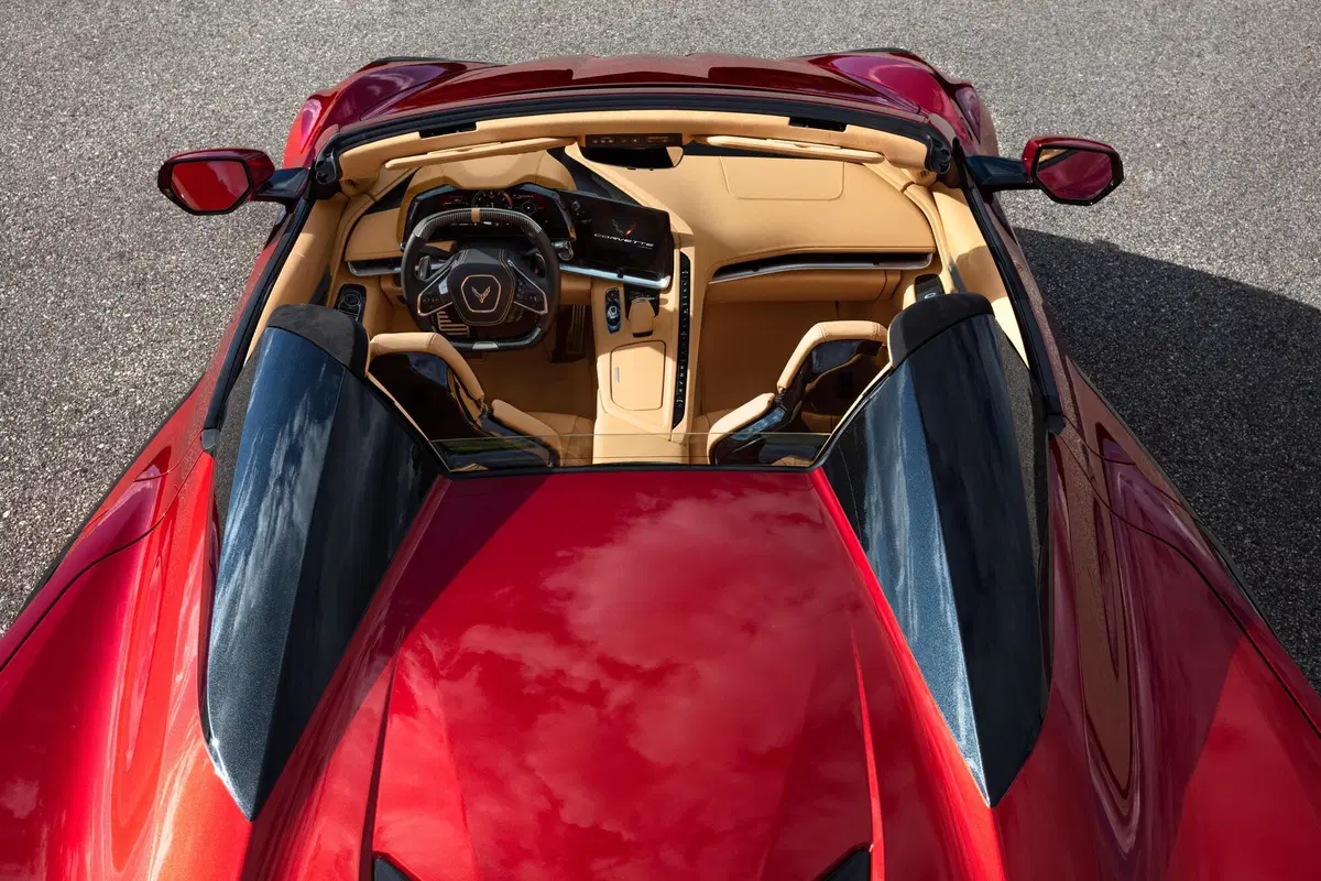 Corvette Z06, la nuova generazione fa rimpiangere la 458 Italia? (20)