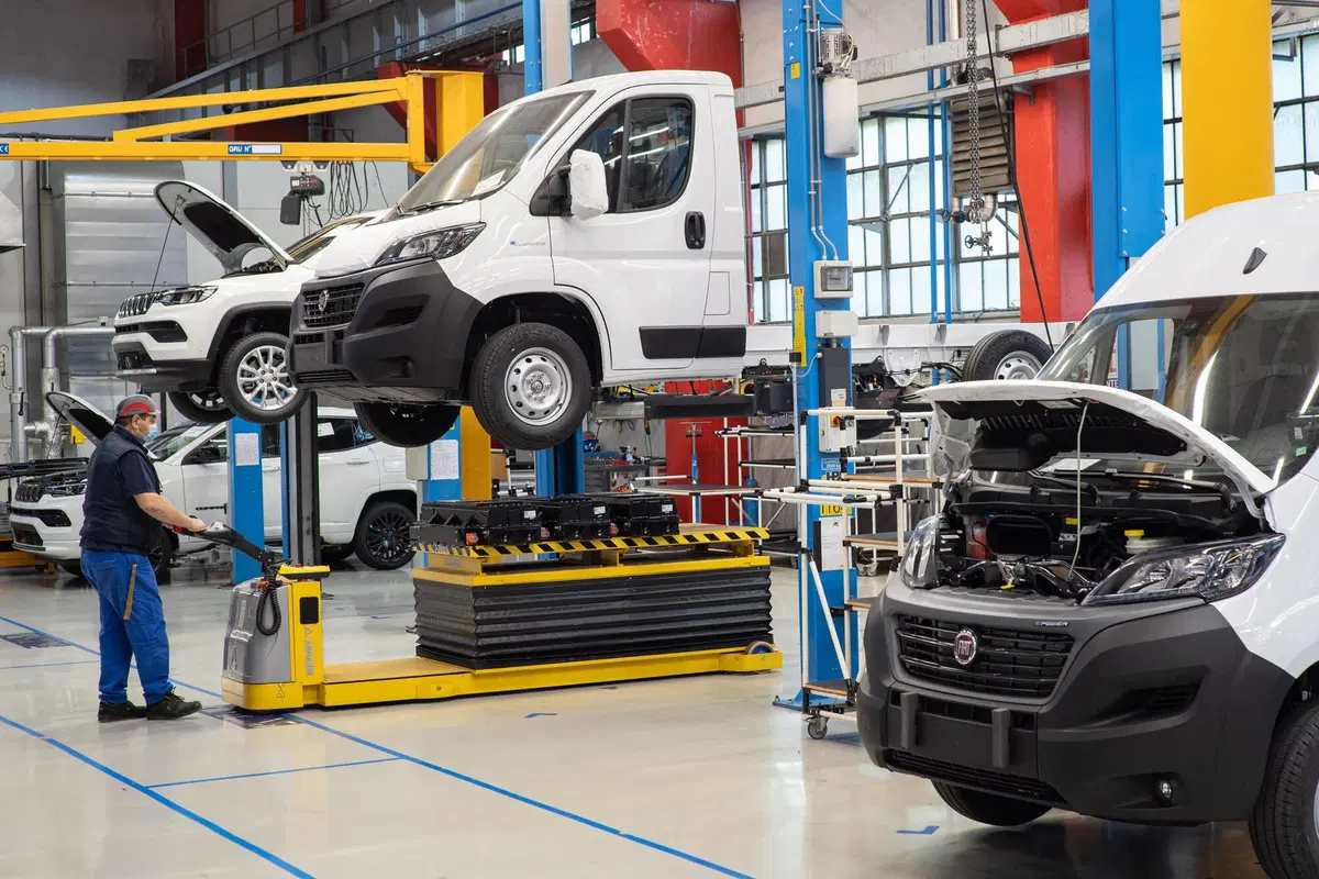 Tutti i segreti di 500 BEV e nuovi B-SUV Fiat o Alfa? All’Officina 78 con i prototipi smontati sul ponte (5)