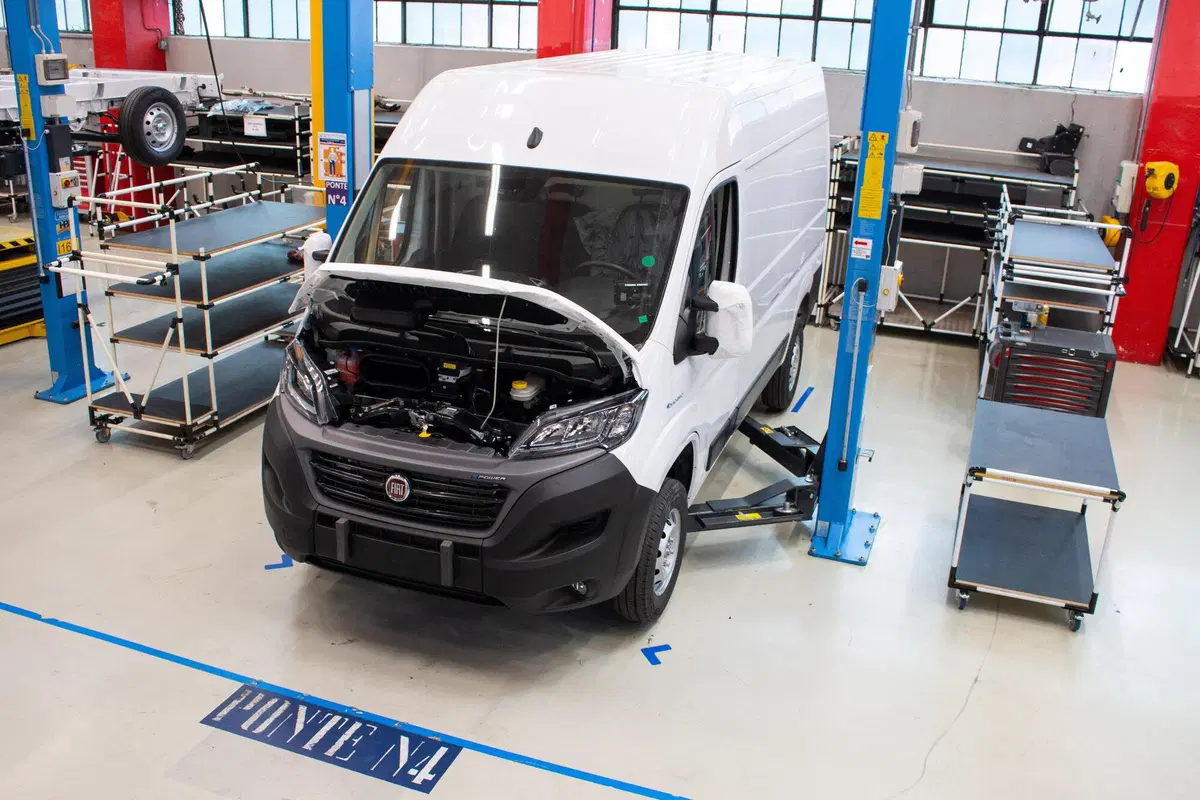 Tutti i segreti di 500 BEV e nuovi B-SUV Fiat o Alfa? All’Officina 78 con i prototipi smontati sul ponte (7)
