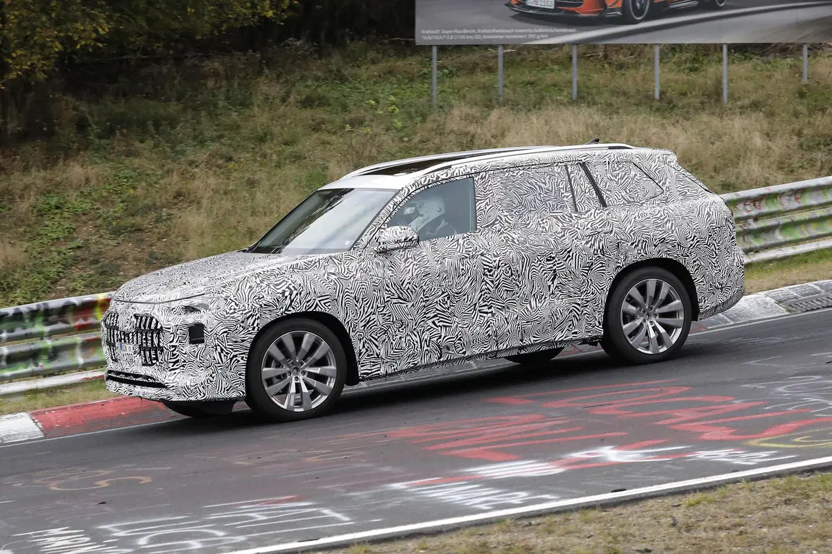 Audi Q9, le foto spia del SUV extralarge (9)