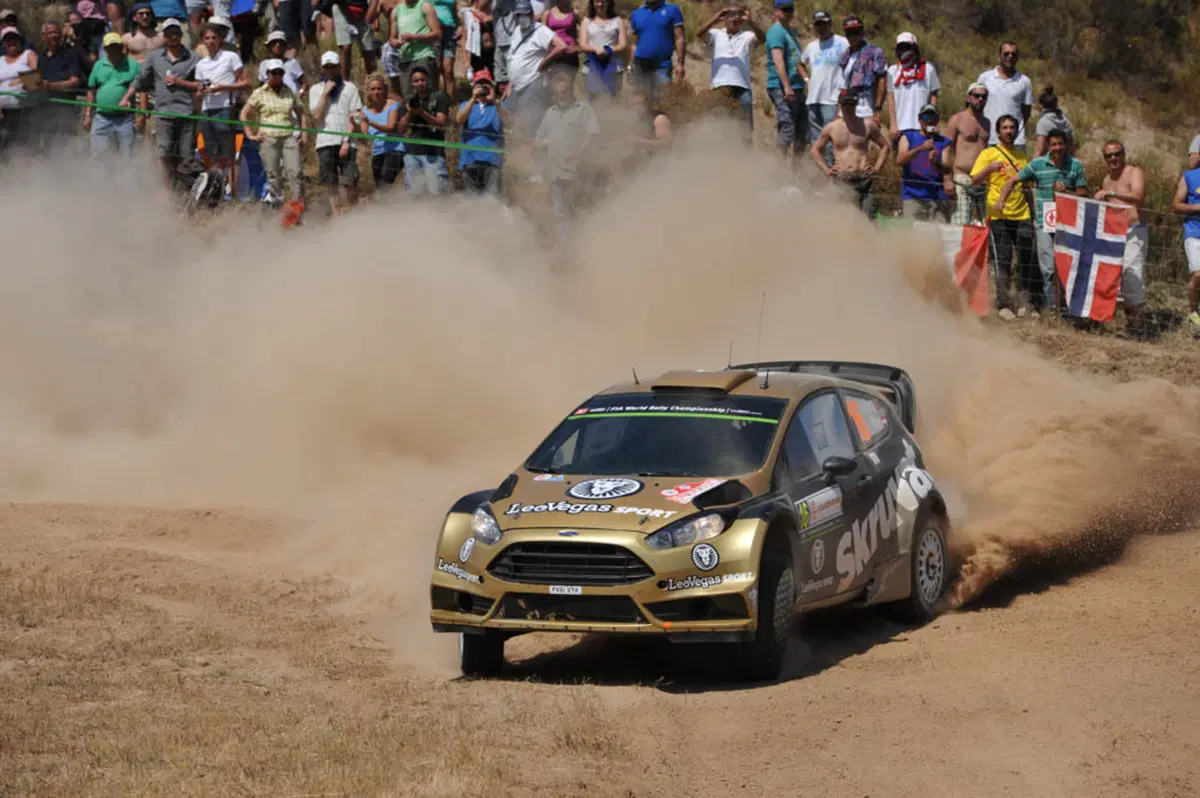 WRC16 Sardegna Italia, Marziani in Paradiso. Ancora Neuville (Hyundai). Duello finale contro Latvala (8)