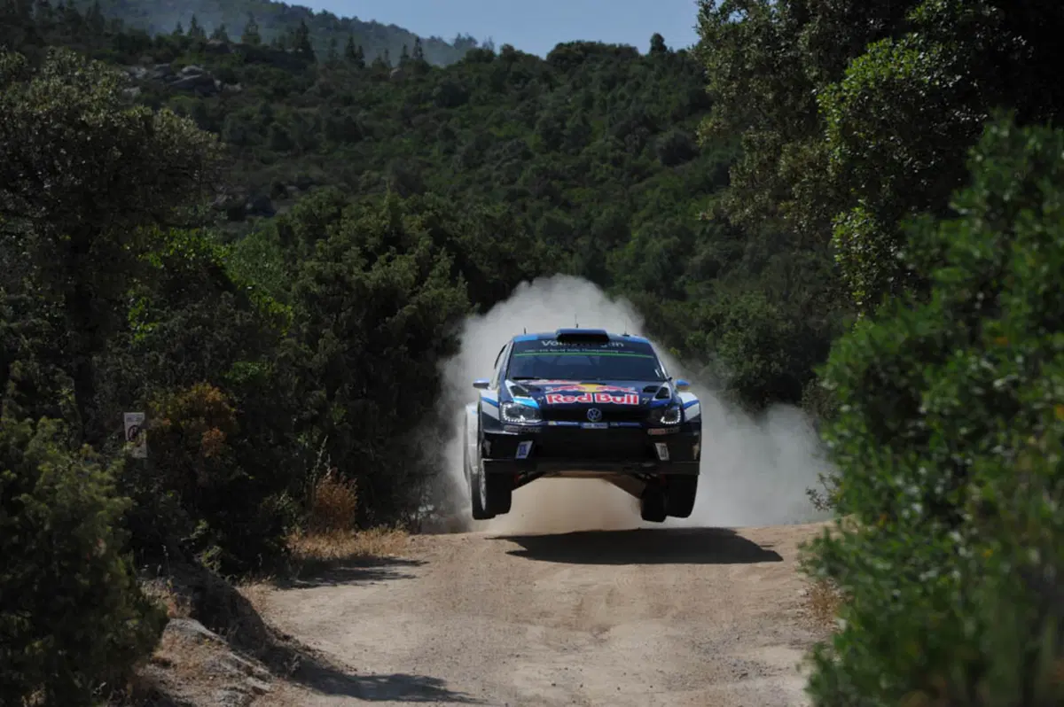 WRC16 Sardegna Italia, Marziani in Paradiso. Ancora Neuville (Hyundai). Duello finale contro Latvala (14)