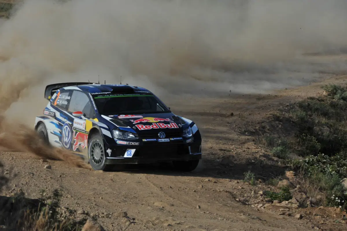 WRC16 Sardegna Italia, Marziani in Paradiso. Ancora Neuville (Hyundai). Duello finale contro Latvala (17)