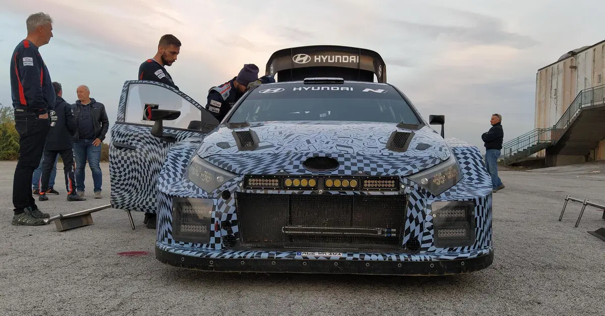 WRC 2022. La Hyundai i20 Rally1 2022 Debutta sulle Strade Italiane. &ldquo;Muchos Nachos!&rdquo;
