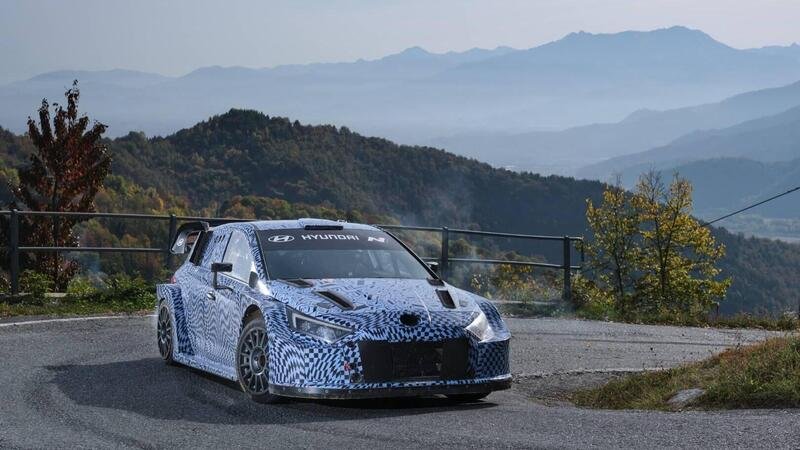 WRC 2022. La Hyundai i20 Rally1 2022 Debutta sulle Strade Italiane. &ldquo;Muchos Nachos!&rdquo;