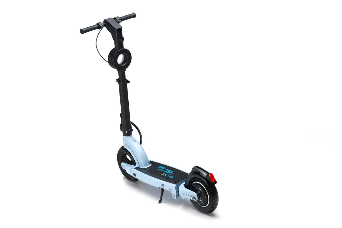 Il nuovo monopattino di FIAT si chiama 500 iride (6)