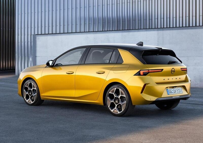 Opel Astra (2021-->>) (4)