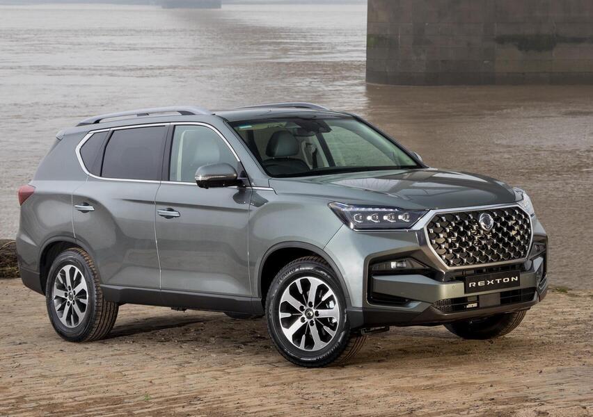 Ssangyong Rexton Sport 2.2 4WD aut. Double Cab Icon XL nuove, listino