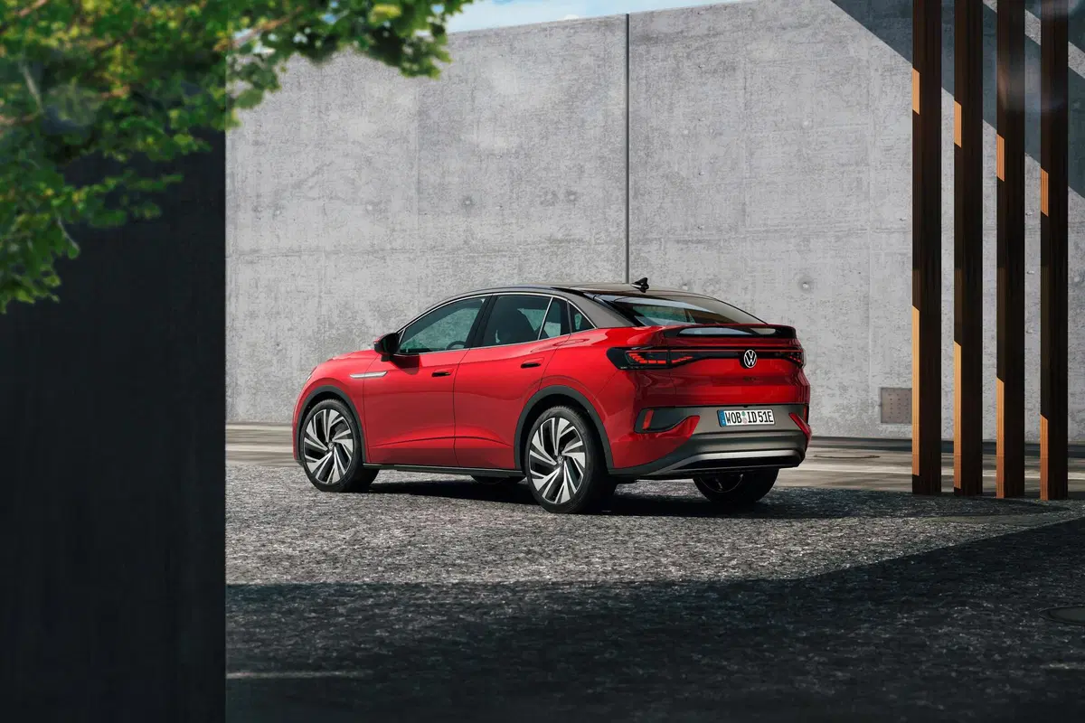 Volkswagen ID.5, svelato il primo SUV-coupé elettrico del marchio (8)