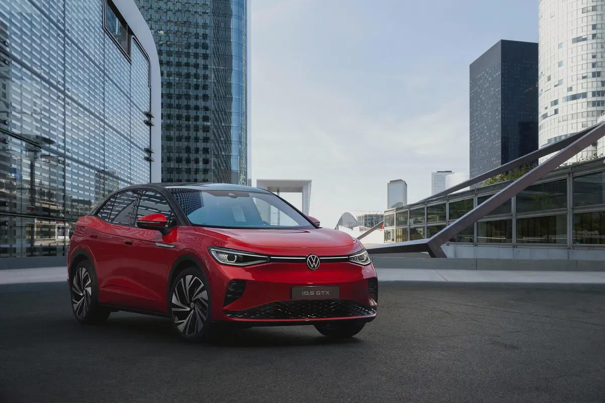Volkswagen ID.5, svelato il primo SUV-coupé elettrico del marchio (19)