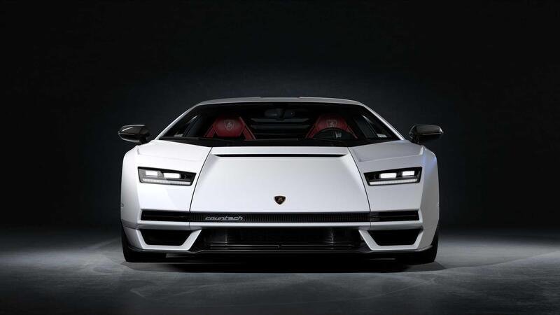 Nuova Lamborghini Countach 2022, finalmente su strada! [VIDEO] 