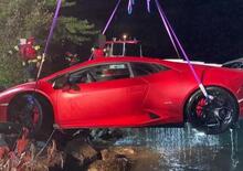 Lamborghini 15 metri sotto (il livello dell'acqua): 30enne con la Huracan vola nel lago [foto]