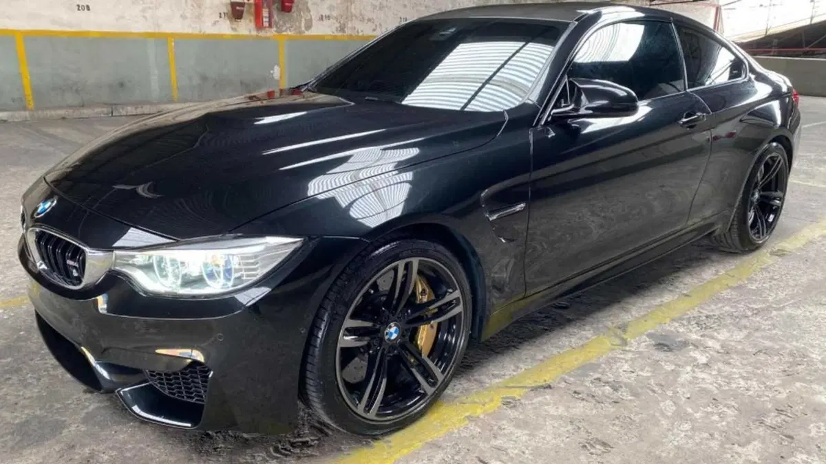 All'asta la BMW M4 di Diego Armando Maradona