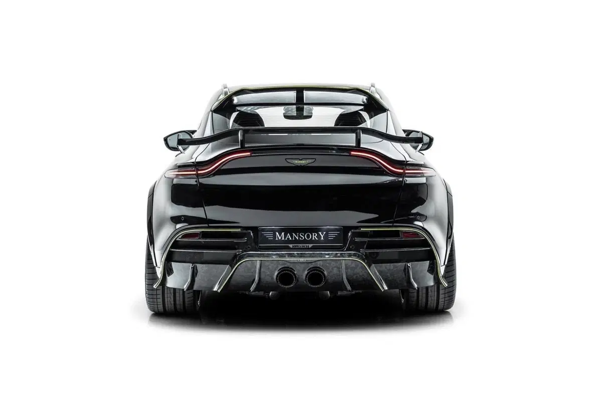 Aston Martin DBX by Mansory, il Super SUV britannico come non l’avete mai visto