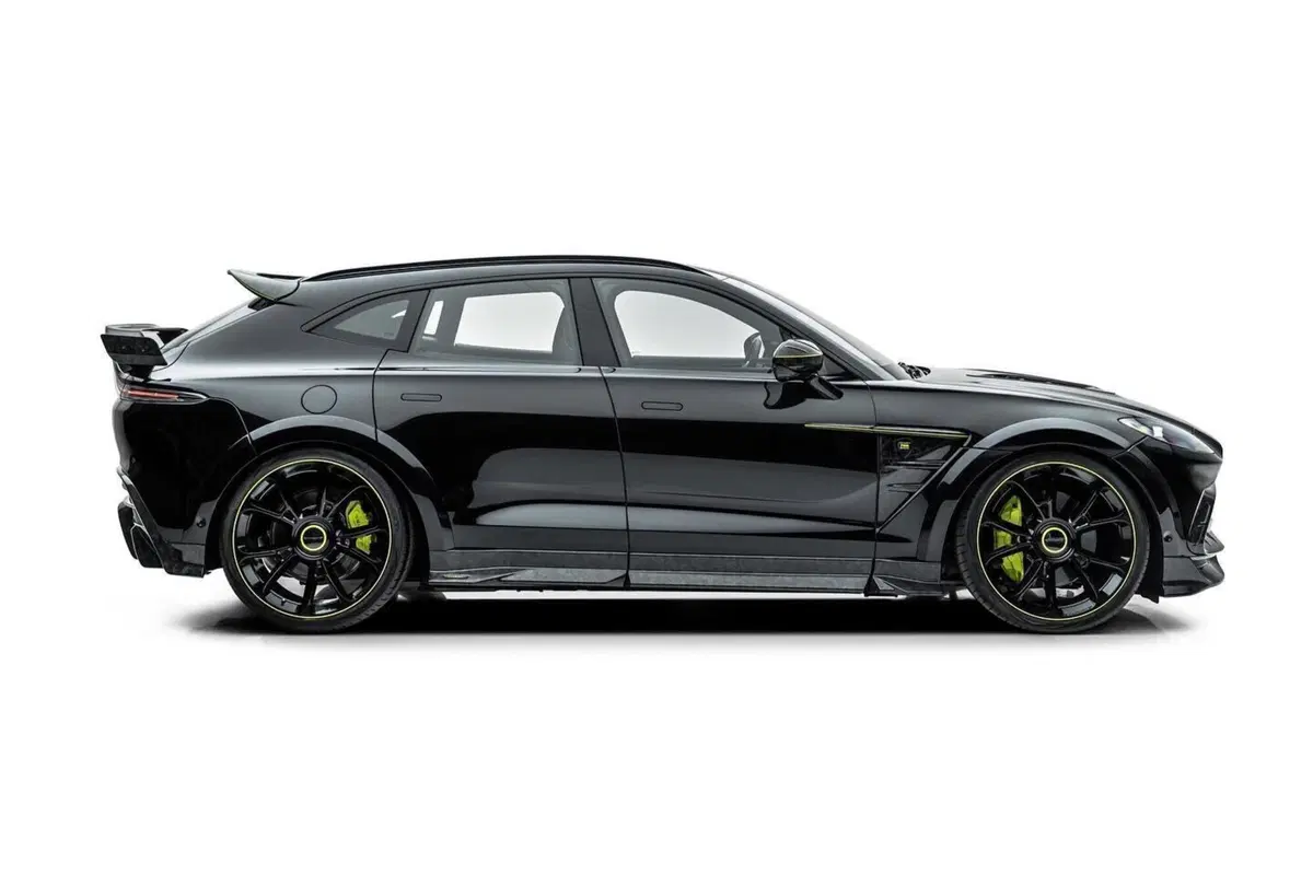 Aston Martin DBX by Mansory, il Super SUV britannico come non l’avete mai visto (3)