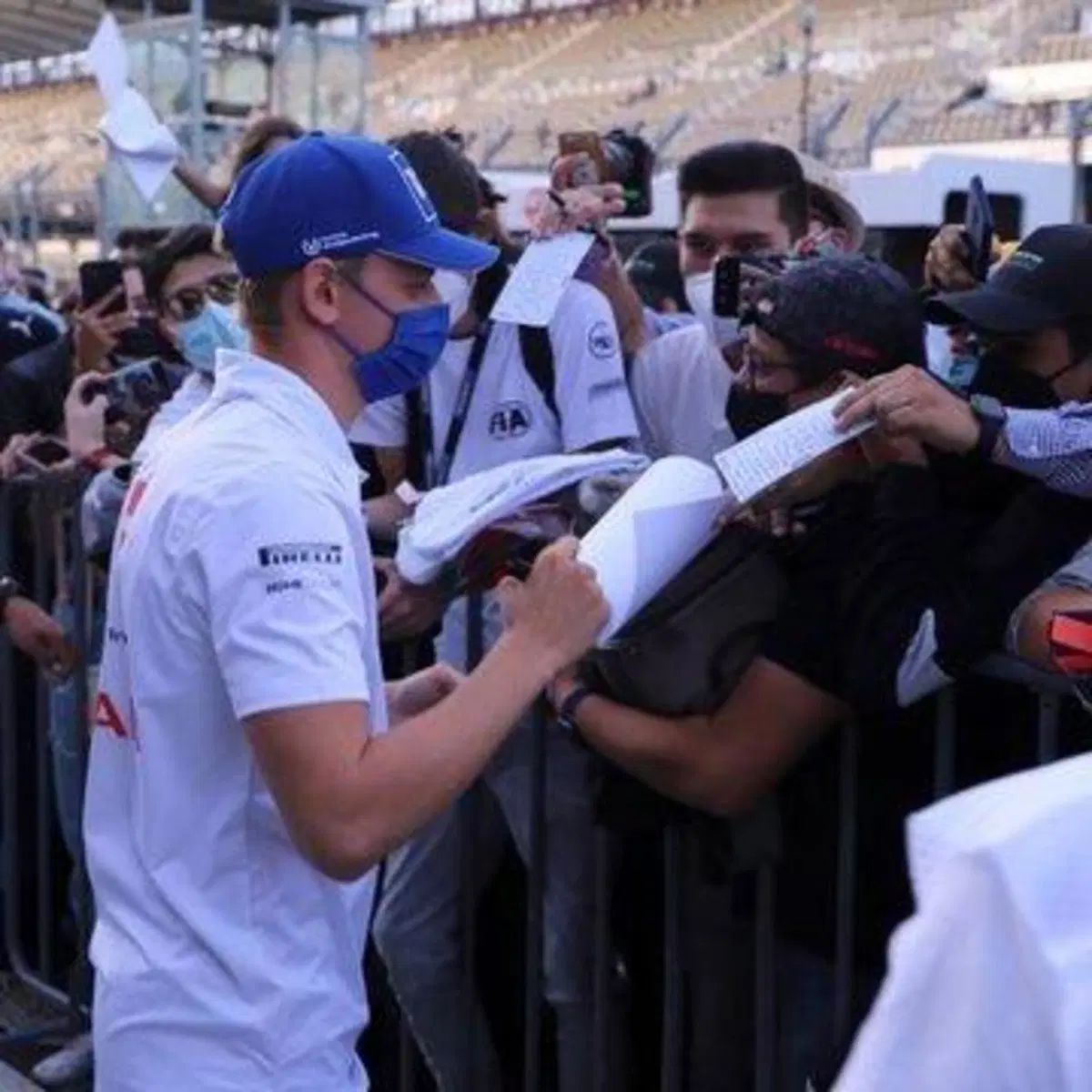 F1, GP Messico 2021: pole per Bottas (63)