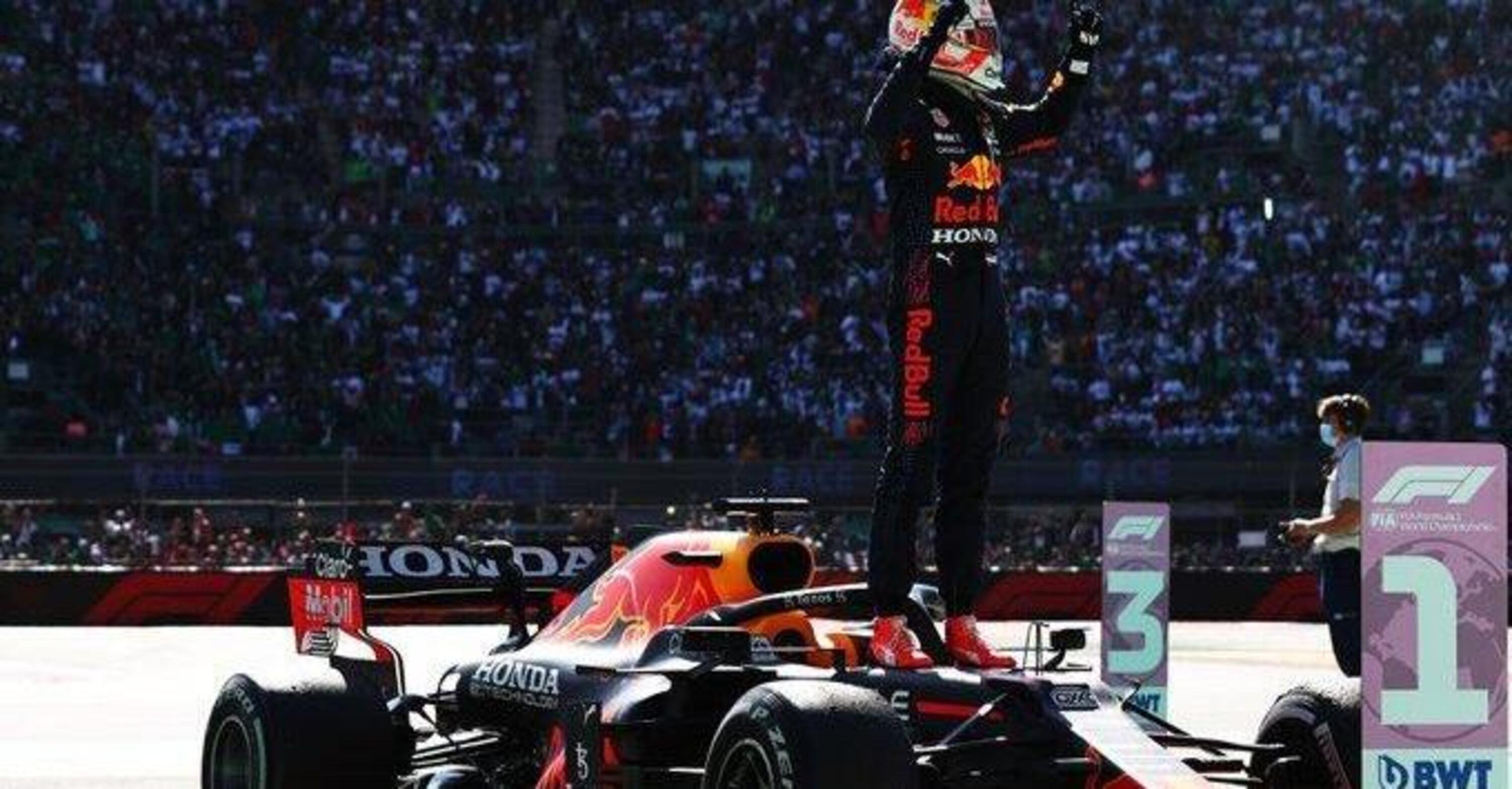 F1, GP Messico 2021: Verstappen sfrutta l&#039;errore di Bottas e allunga nel mondiale