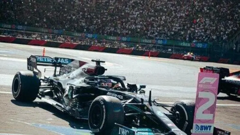 F1, Hamilton: "Verstappen era troppo forte oggi"
