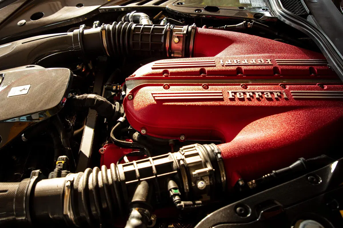 Ferrari 812 COMPETIZIONE | Sarebbe il TOP anche per ENZO... (20)