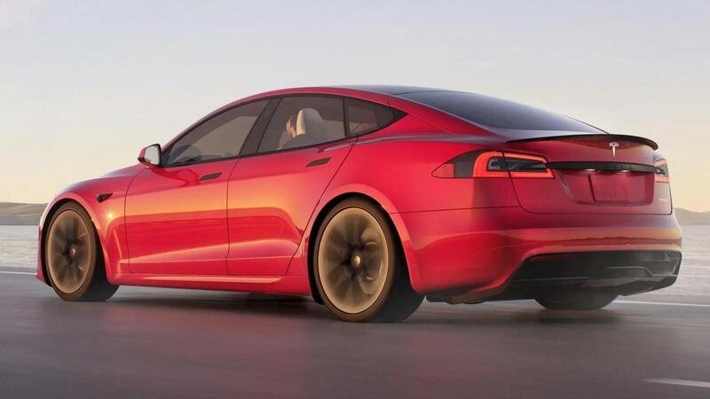 La Tesla Model S Plaid &egrave; ancora la regina della drag race?