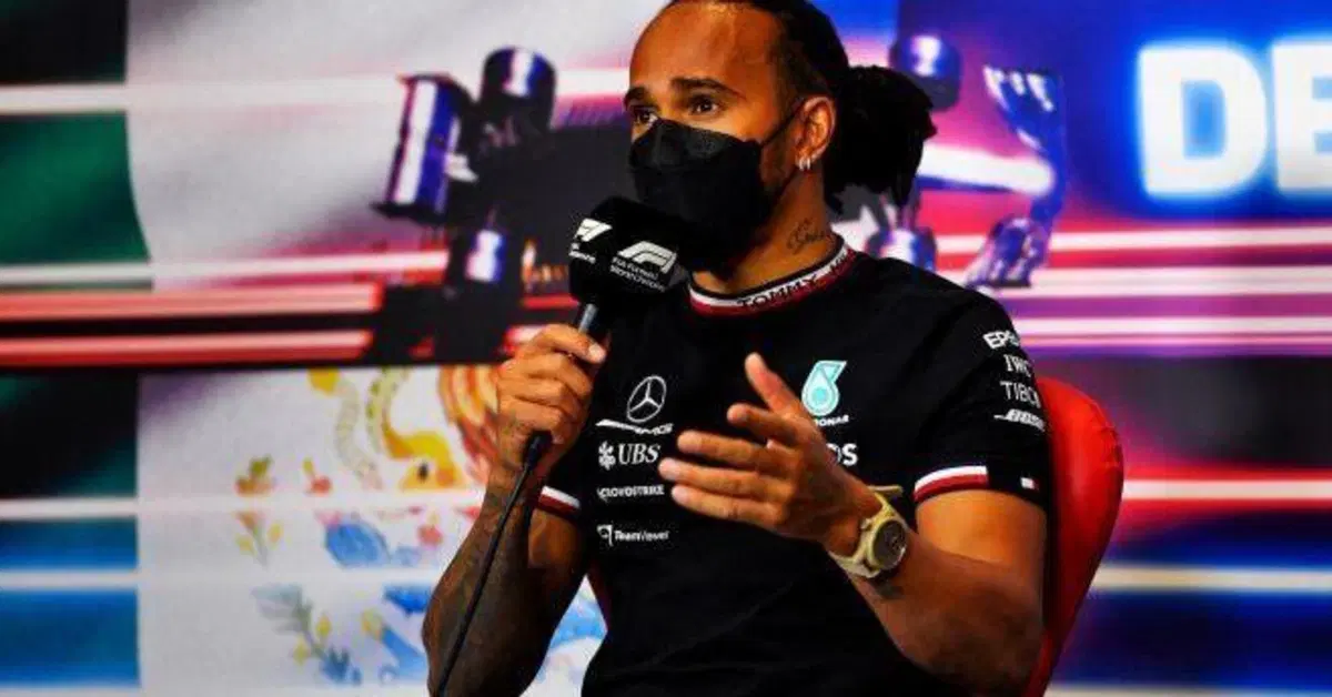F1, Hamilton: "Non abbiamo ancora deciso di sostituire la power unit"