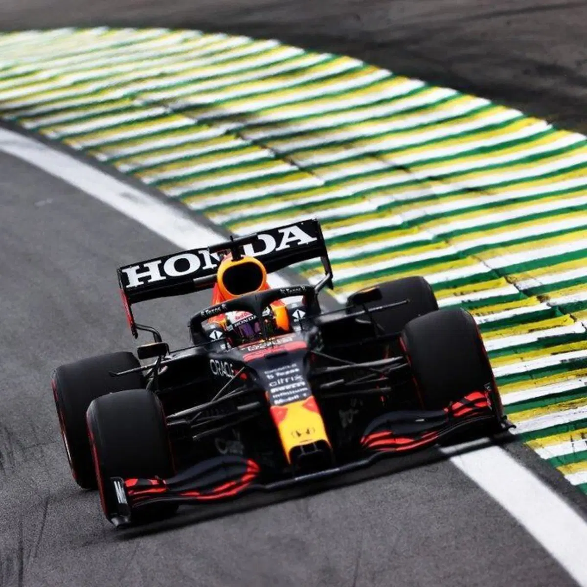 F1, GP Brasile 2021: pole per Bottas (12)
