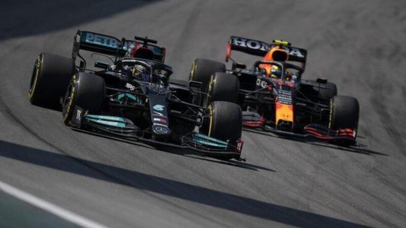 F1, GP Brasile 2021: La vittoria di Hamilton ad Interlagos entrer&agrave; negli annali della Formula 1