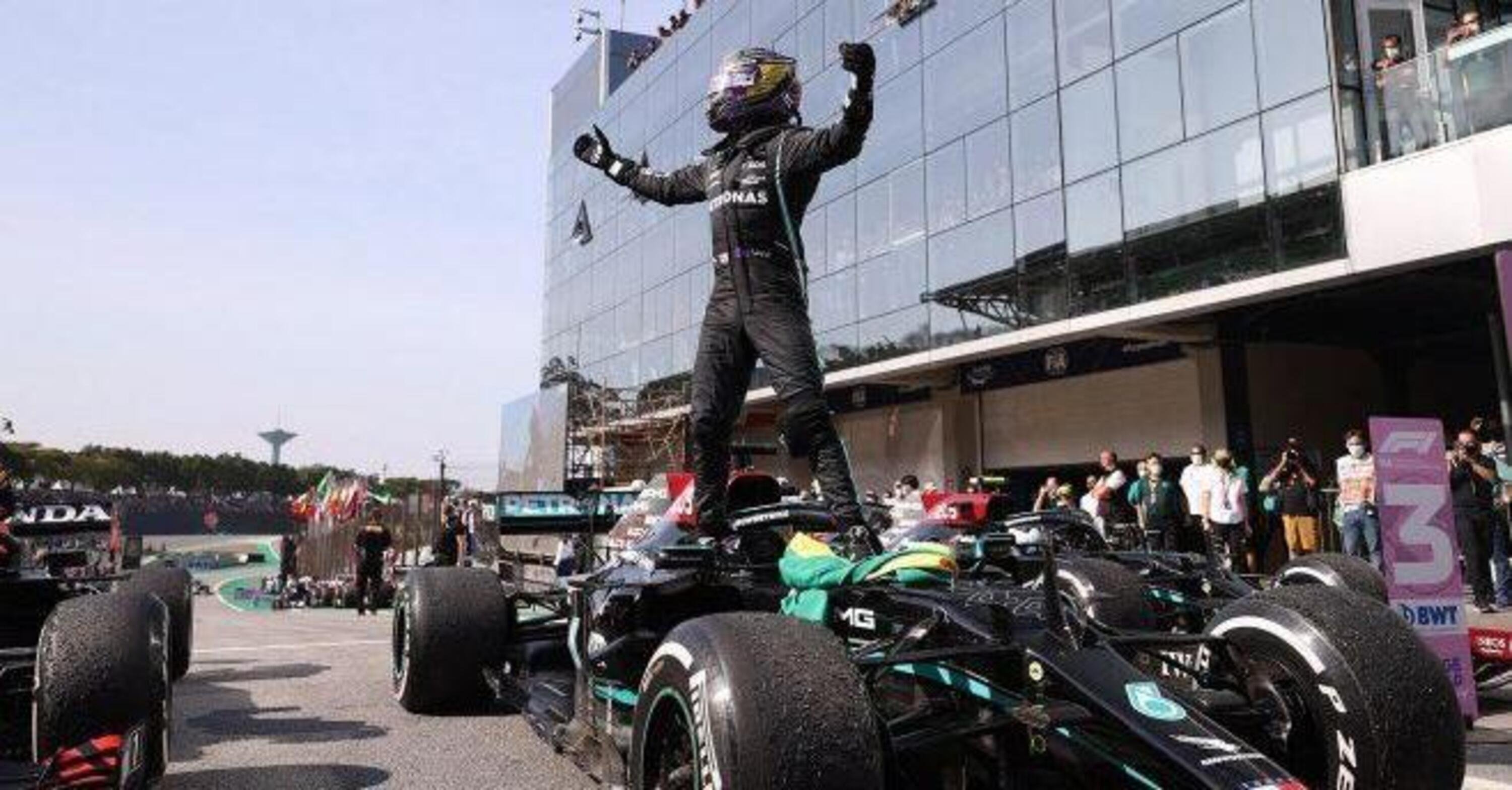 F1, Hamilton: &quot;Questa vittoria dimostra che non bisogna mai mollare&quot;