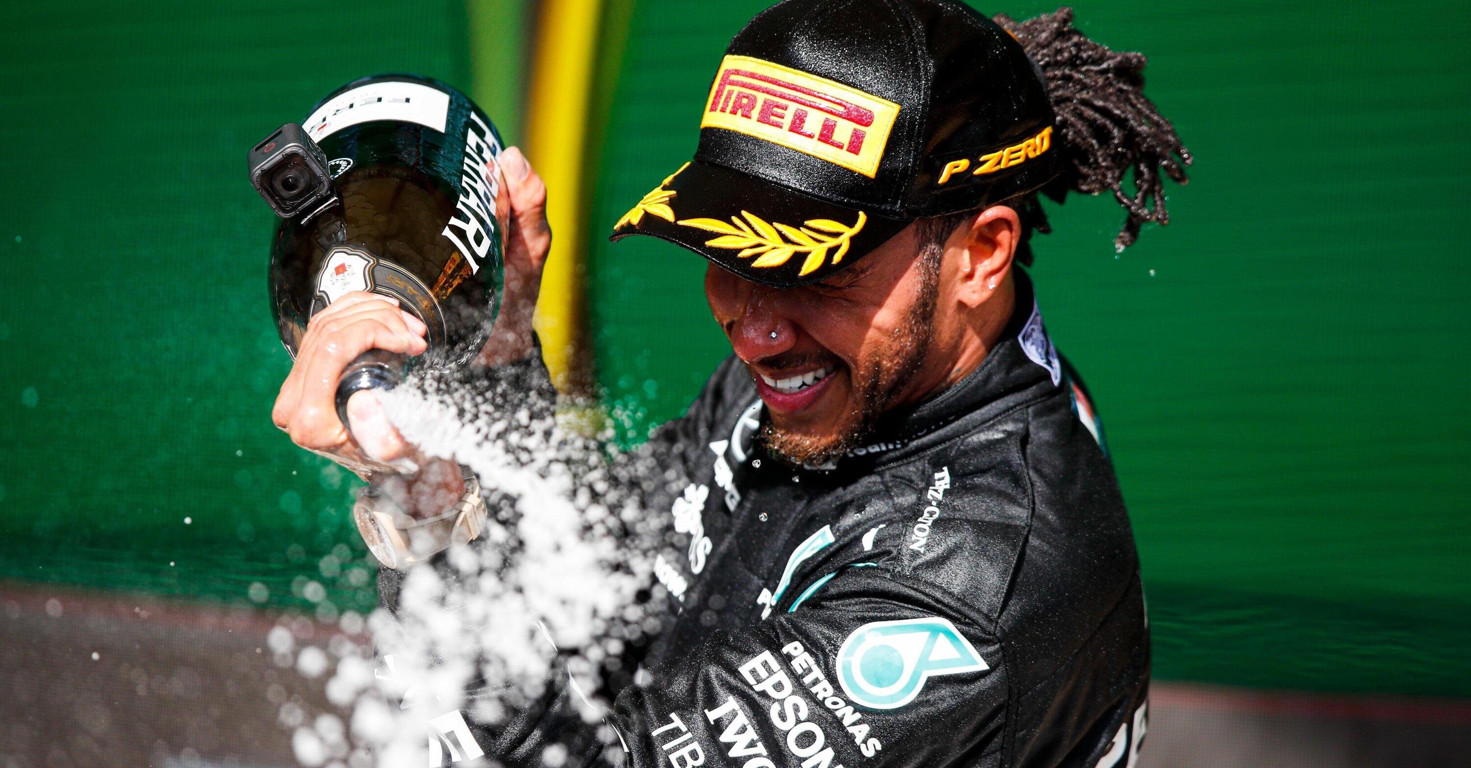 F1, GP Brasile 2021: confermata la vittoria a Hamilton che viene multato di 5.000 euro