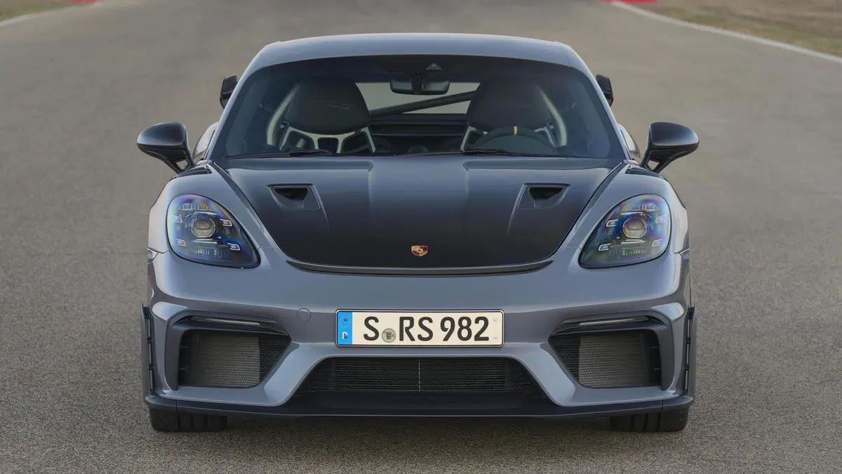 Porsche 718 Cayman GT4 RS, nata per la pista (5)