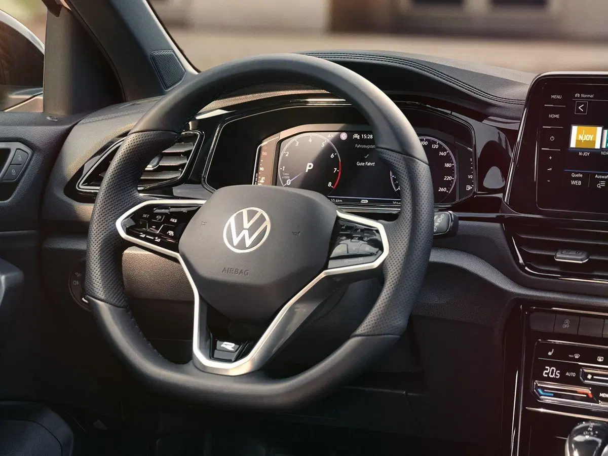Volkswagen, Nuovo facelift per la T-Roc del 2022 (14)